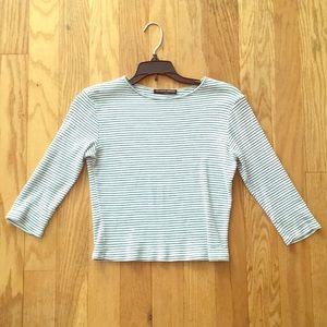 Brandy Melville 3/4 length sleeve top